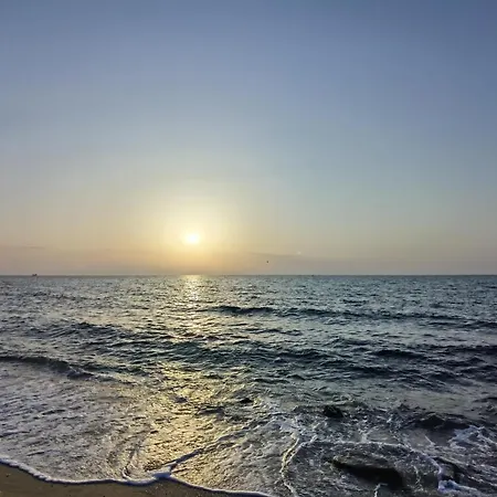 Daire By The Waves Luxury