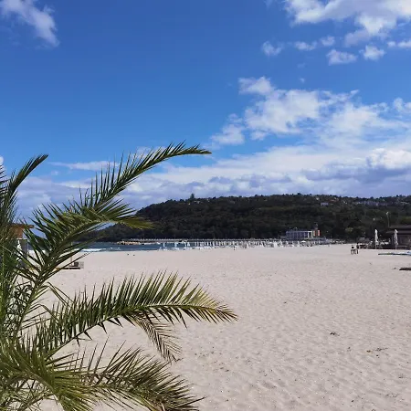 By The Waves Luxury Daire *