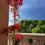 By The Waves Luxury Апартаменты Варна